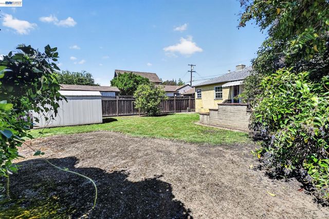 4035 Somerset Avenue, Castro Valley, CA 94546
