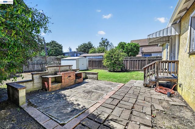 4035 Somerset Avenue, Castro Valley, CA 94546