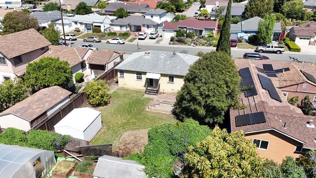 4035 Somerset Avenue, Castro Valley, CA 94546