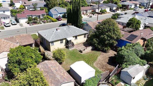 4035 Somerset Avenue, Castro Valley, CA 94546