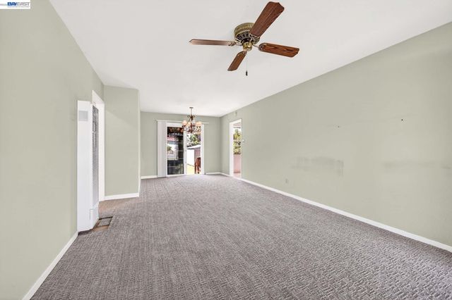 4035 Somerset Avenue, Castro Valley, CA 94546