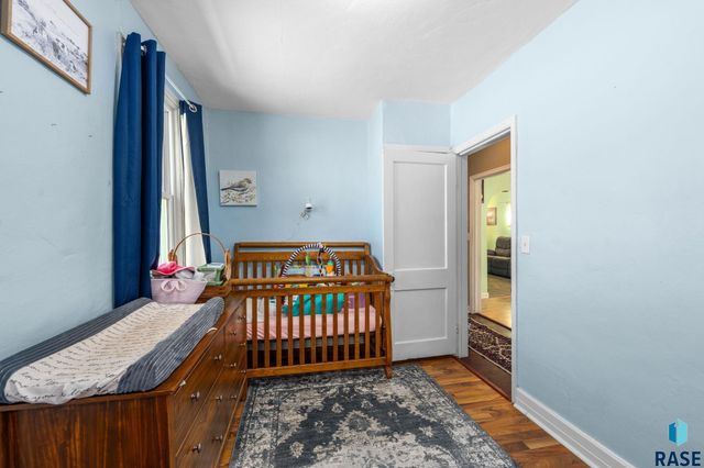 1319 N Spring Ave Avenue, Sioux Falls, SD 57104