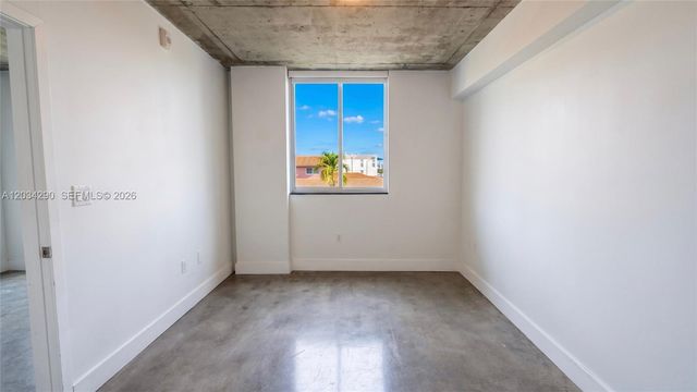 4332 W Flagler 203 203, Miami, FL 33134