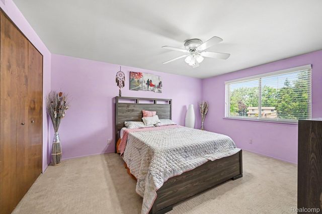 29579 Kings Pointe Court, Farmington Hills, MI 48331