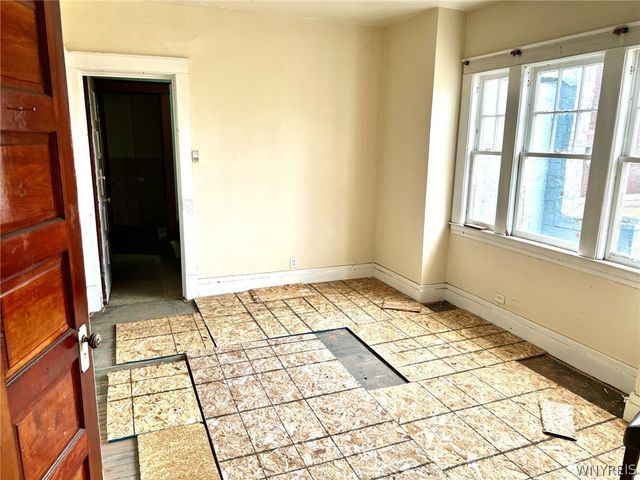 1113 Main Street, Niagara Falls, NY 14301