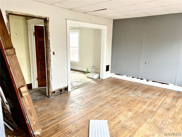 1113 Main Street, Niagara Falls, NY 14301