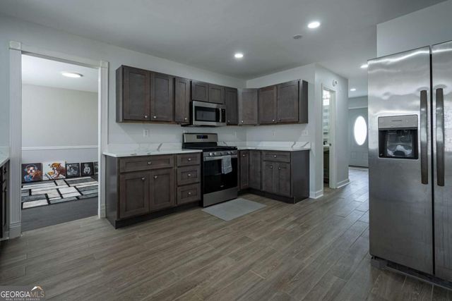 6715 Manor Creek Drive, Douglasville, GA 30135