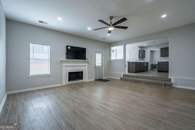 6715 Manor Creek Drive, Douglasville, GA 30135