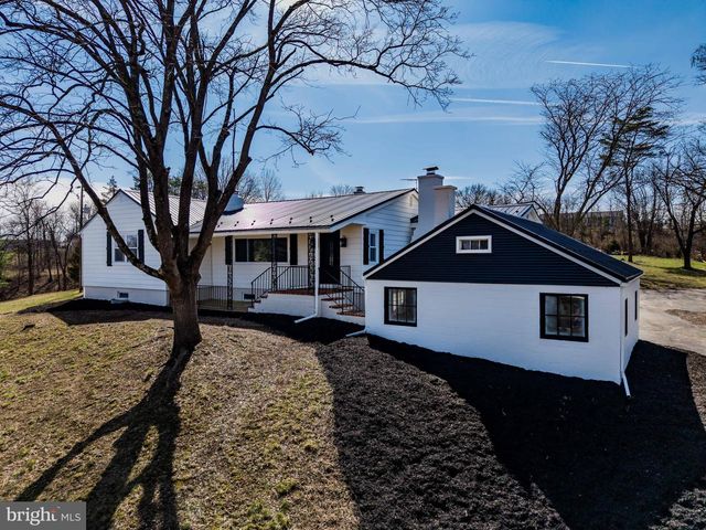 160 WERTZ RUN RD, Carlisle, PA 17013