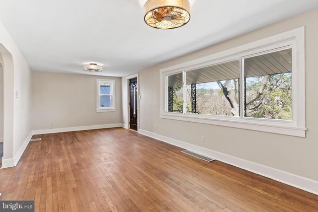 160 WERTZ RUN RD, Carlisle, PA 17013