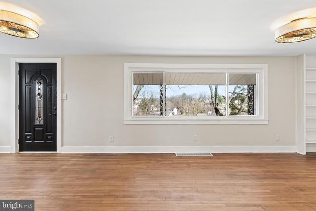 160 WERTZ RUN RD, Carlisle, PA 17013