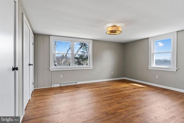 160 WERTZ RUN RD, Carlisle, PA 17013