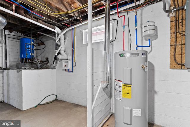 160 WERTZ RUN RD, Carlisle, PA 17013