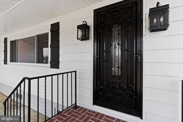 160 WERTZ RUN RD, Carlisle, PA 17013