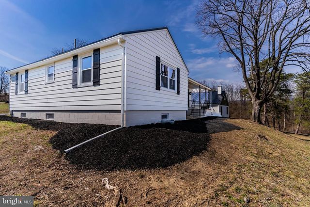 160 WERTZ RUN RD, Carlisle, PA 17013