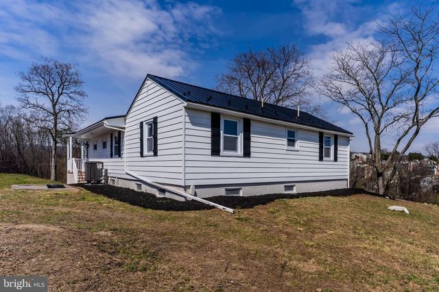 160 WERTZ RUN RD, Carlisle, PA 17013