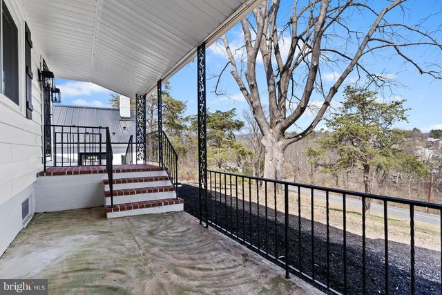 160 WERTZ RUN RD, Carlisle, PA 17013