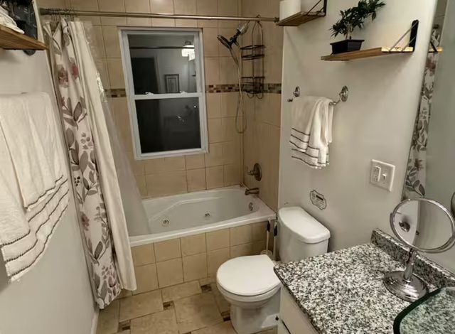 8813 S Euclid Avenue, Chicago, IL 60617