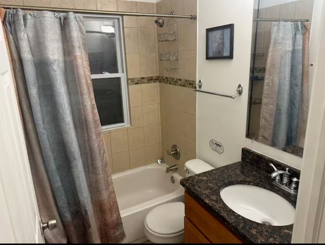 8813 S Euclid Avenue, Chicago, IL 60617