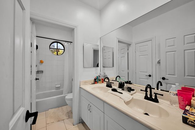 11695 NW 2ND Street, Plantation, FL 33325