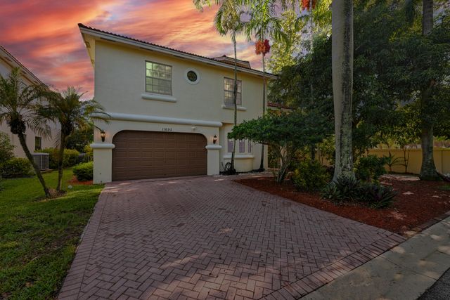 11695 NW 2ND Street, Plantation, FL 33325