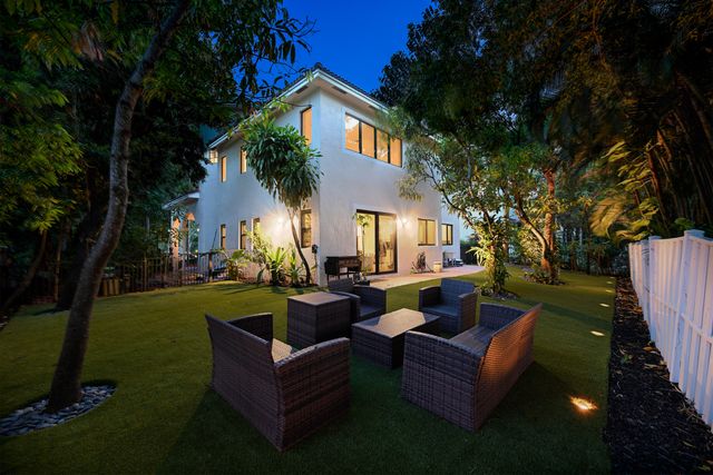 11695 NW 2ND Street, Plantation, FL 33325