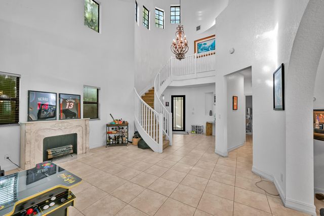 11695 NW 2ND Street, Plantation, FL 33325