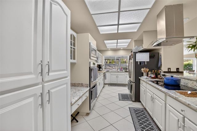 133 BARRINGTON DRIVE, Brandon, FL 33511