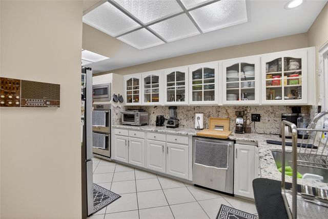 133 BARRINGTON DRIVE, Brandon, FL 33511