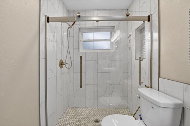 133 BARRINGTON DRIVE, Brandon, FL 33511