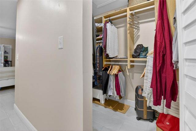 133 BARRINGTON DRIVE, Brandon, FL 33511