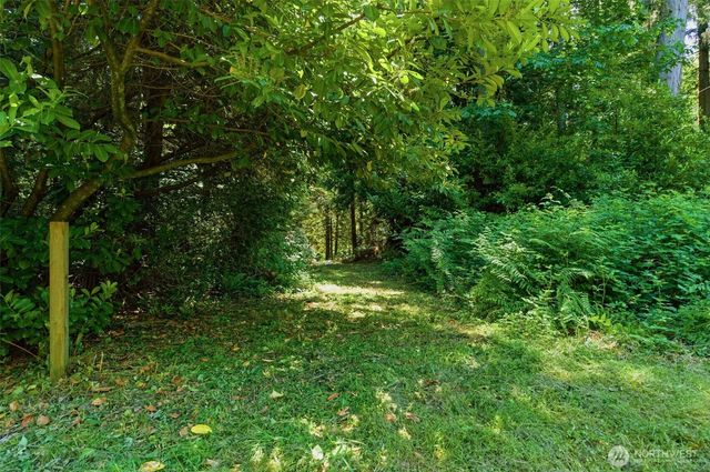 605 SW Lake Roesiger Road, Snohomish, WA 98290