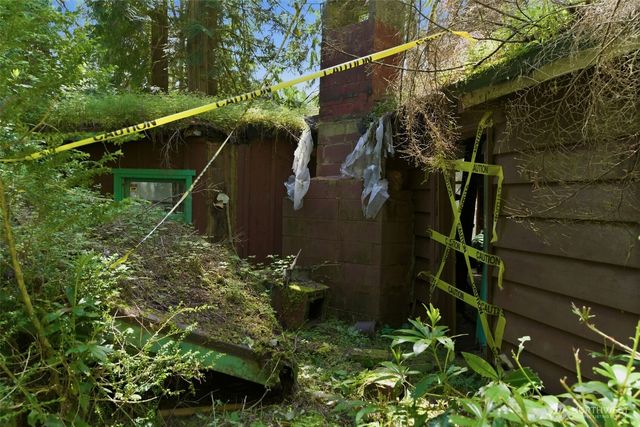 605 SW Lake Roesiger Road, Snohomish, WA 98290
