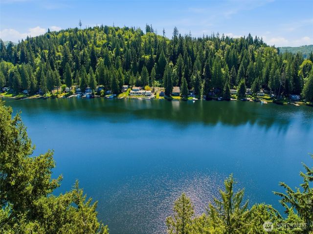 605 SW Lake Roesiger Road, Snohomish, WA 98290