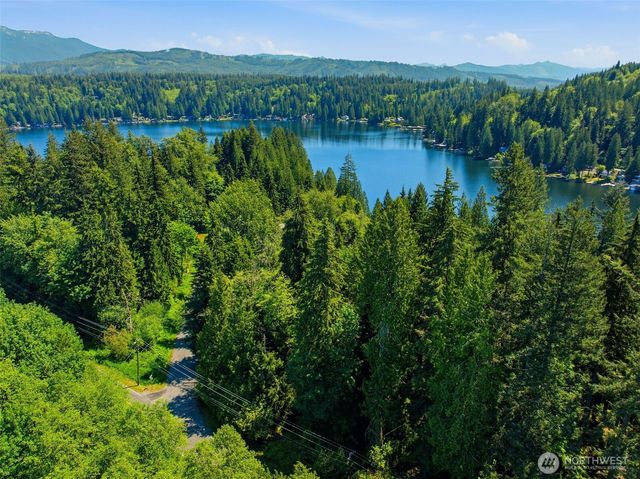 605 SW Lake Roesiger Road, Snohomish, WA 98290