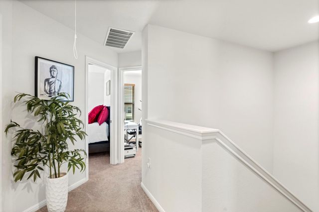 16722 Sonoma Breeze DR, Manor, TX 78653