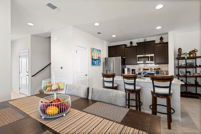 16722 Sonoma Breeze DR, Manor, TX 78653