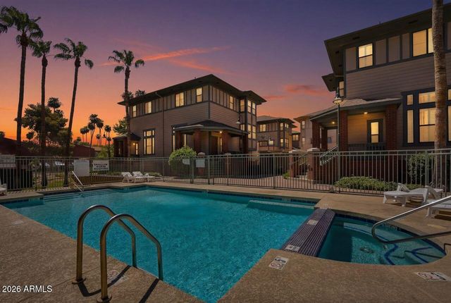 706 S BECK Avenue, Tempe, AZ 85281