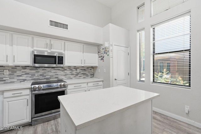 706 S BECK Avenue, Tempe, AZ 85281