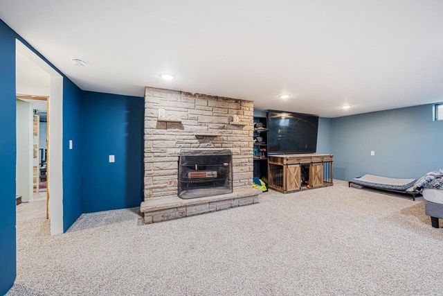 801 BOMIER STREET, De Pere, WI 54115