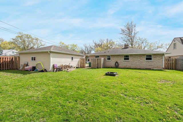 801 BOMIER STREET, De Pere, WI 54115