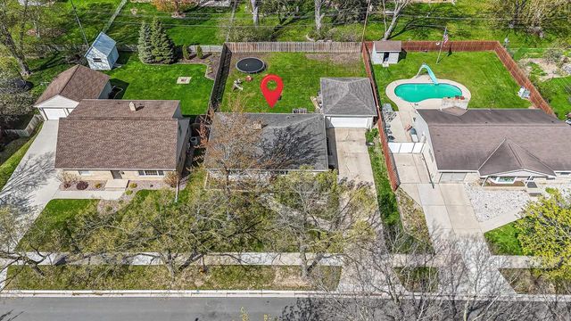 801 BOMIER STREET, De Pere, WI 54115