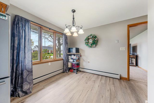 801 BOMIER STREET, De Pere, WI 54115