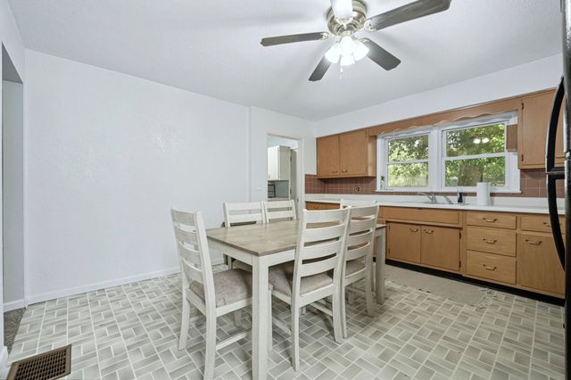 410 N Cedar Street, Auburn, IN 46706