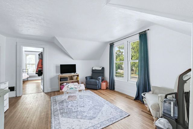 410 N Cedar Street, Auburn, IN 46706