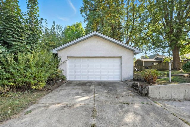 410 N Cedar Street, Auburn, IN 46706