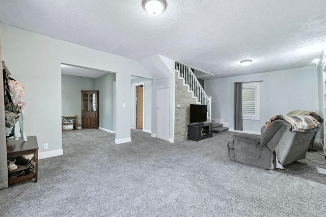 410 N Cedar Street, Auburn, IN 46706