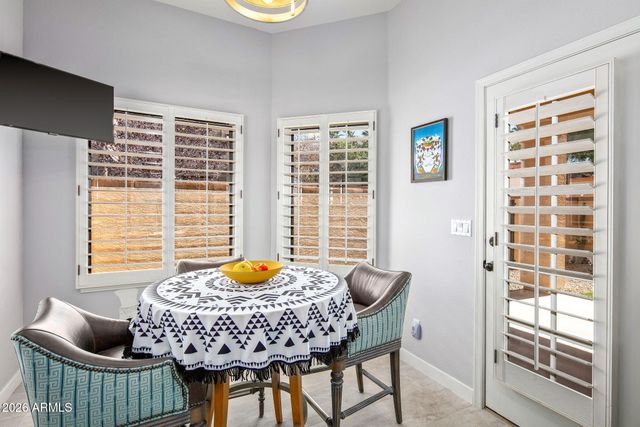 37206 N TRANQUIL Trail 22, Carefree, AZ 85377