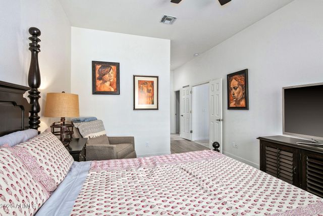 37206 N TRANQUIL Trail 22, Carefree, AZ 85377
