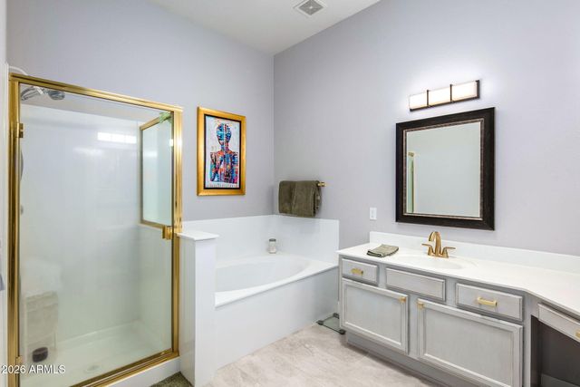 37206 N TRANQUIL Trail 22, Carefree, AZ 85377